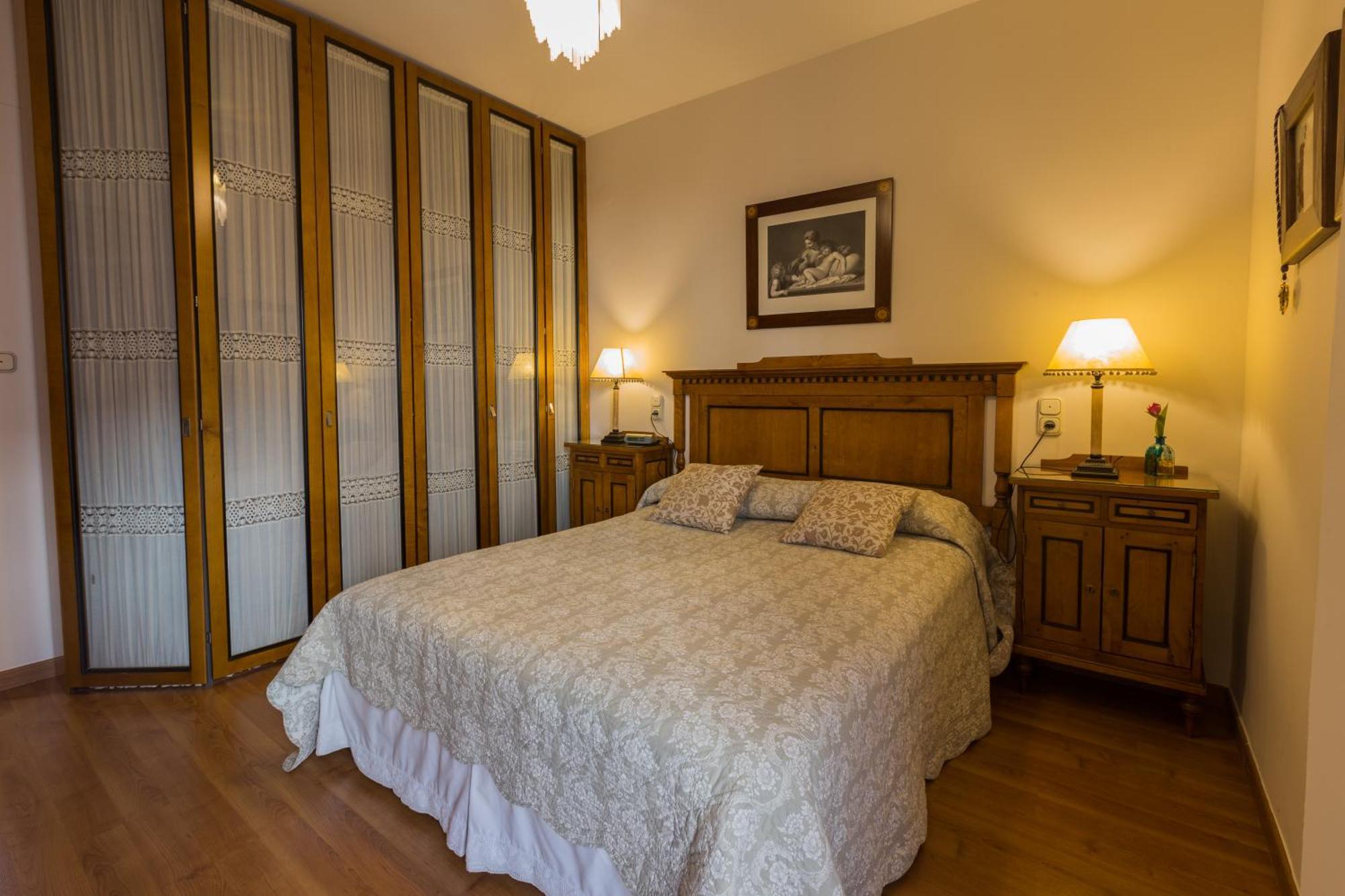 גרנדה Gracia Suites - Centro Y Confort Con Parking Gratis מראה חיצוני תמונה