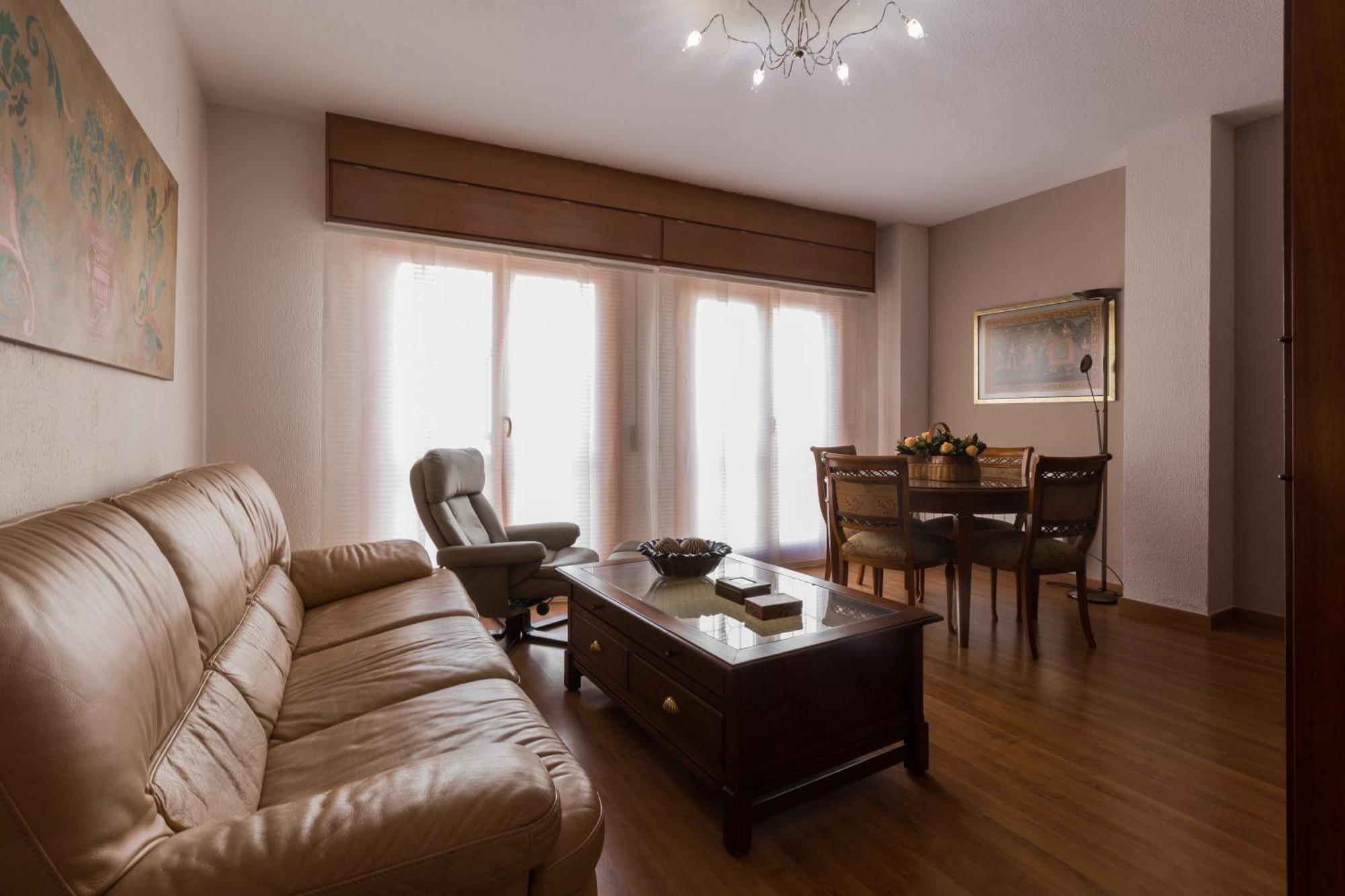 גרנדה Gracia Suites - Centro Y Confort Con Parking Gratis מראה חיצוני תמונה